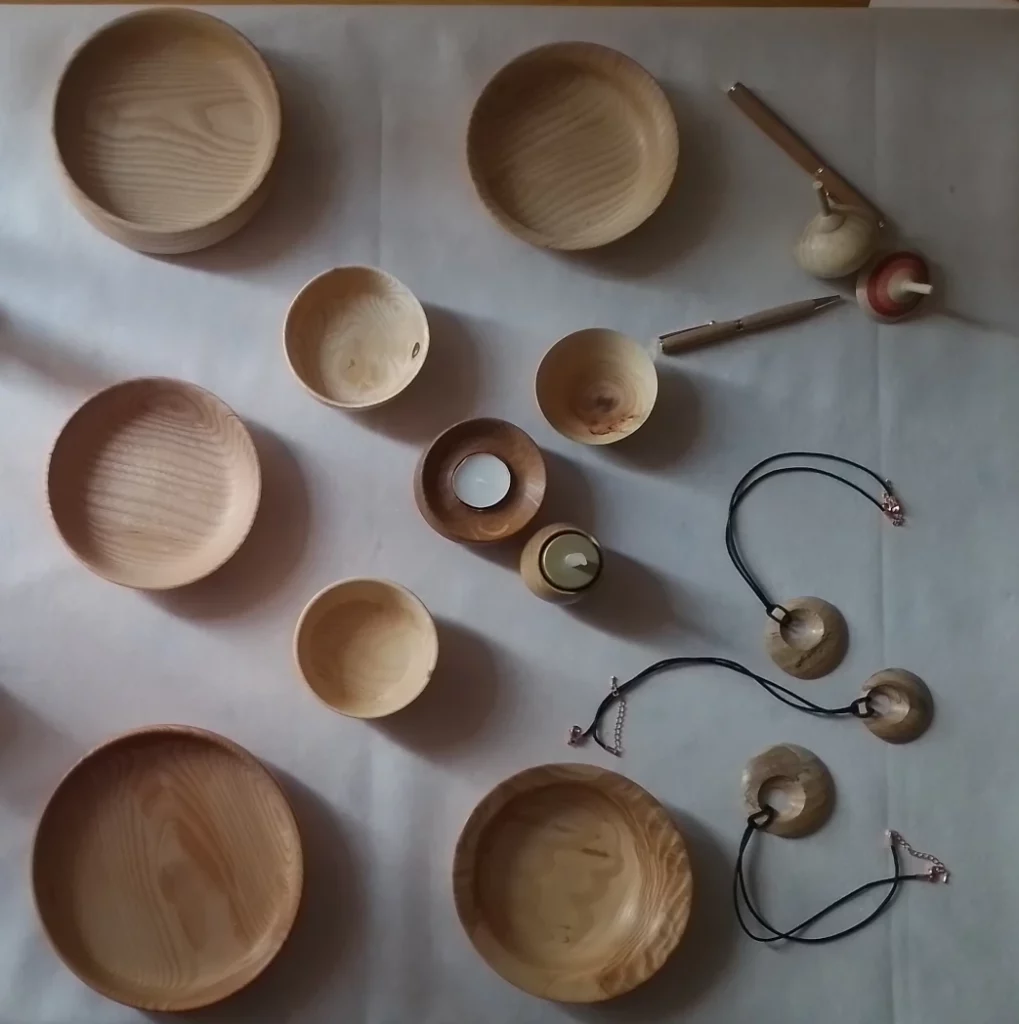 Boutique des objets en bois tourné fabriqué à l'atelier Drôles de bois