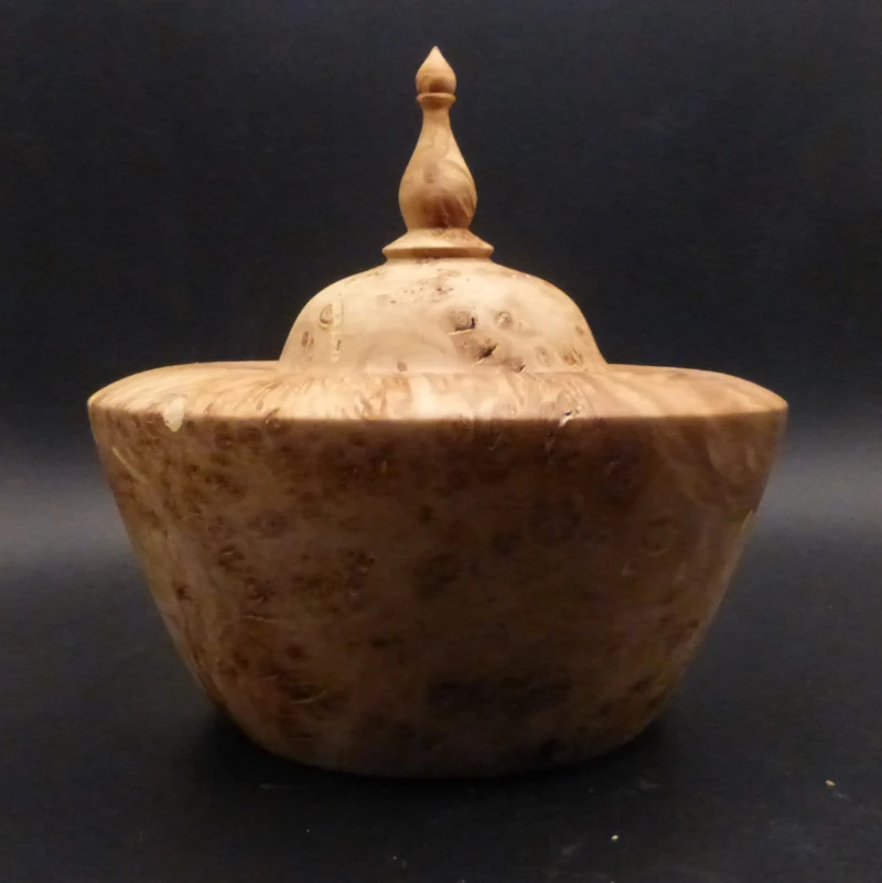 Boîte en loupe de pêcher